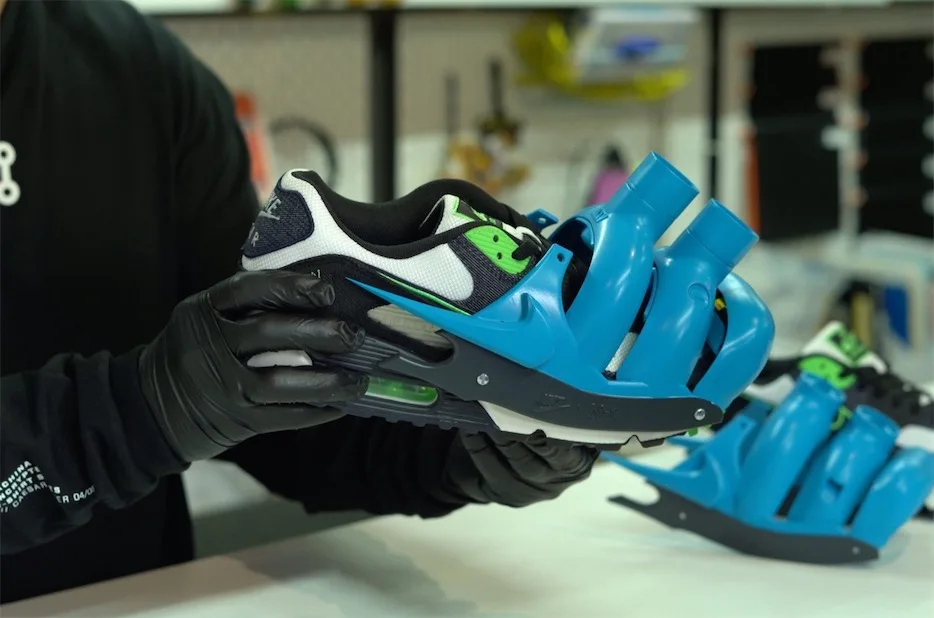 智能服装品牌 MACHINA 为 Nike Air Max 1 打造 3D 打印外骨骼配件-锋巢网