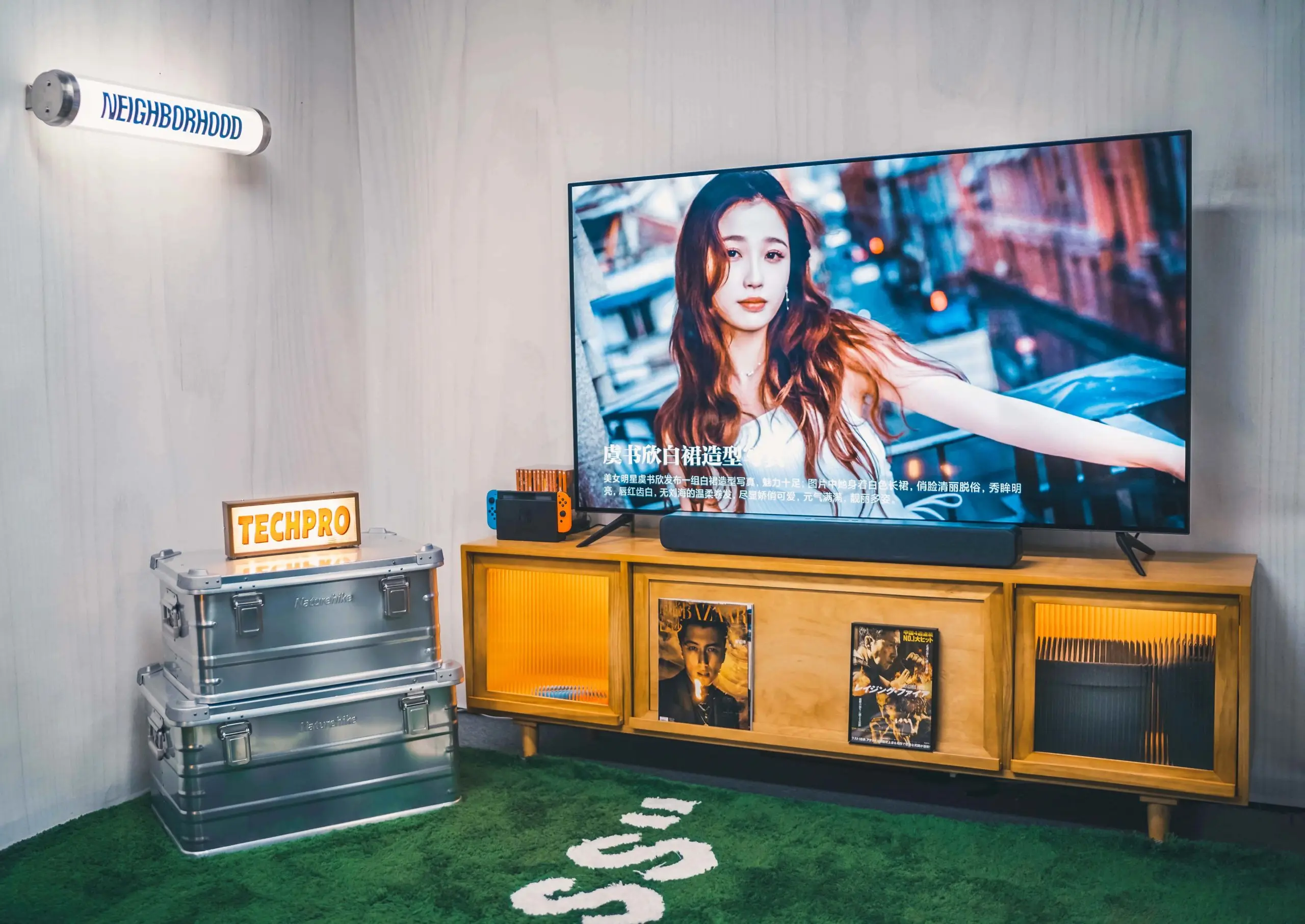 营造居家氛围最佳的观影利器：体验小米电视6 OLED的色彩魅力-锋巢网